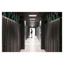 Antena HPE Aruba Networking AP-ANT-312 con diseño directo para montaje, tri-banda 1x1, baja altura y conector RP-SMA, SKU S1F80A