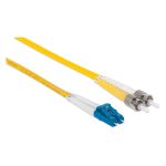 Imagen del Cable de Fibra Óptica Intellinet modelo 474016 con conectores LC y ST, longitud de 1 metro, color amarillo.