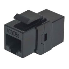 Adaptador Intellinet con conector RJ45 a RJ45, categoría CAT5e, color negro. Modelo Keystone UTP. SKU 504775