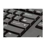 Teclado Kensington KB100 EQ para hogar u oficina, conexión USB, diseño QWERTY en español, color negro, SKU K63727ES
