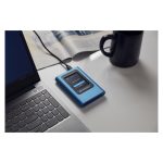 Disco duro externo Kingston Technology IronKey Vault Privacy 80 con 1920GB de capacidad, cifrado XTS-AES de 256 bits, SKU IKVP80ES/1920G