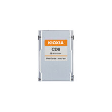 Disco duro sólido Kioxia CD8-R con 7.68 TB de capacidad, 2.5 pulgadas y tecnología PCI Express 4.0 NVMe BiCS FLASH TLC. SKU: KCD81RUG7T68.
