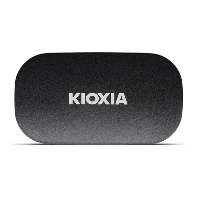 Kioxia Exceria Plus G2 2 TB USB Tipo C 3.2 Gen 2 negro Vista del disco duro Kioxia Exceria Plus G2 de 2 TB con conexión USB Tipo C 3.2 Gen 2 en color negro. SKU: LXD20K002TG8