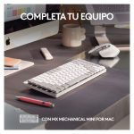 Vista cercana del ratón Logitech 910-006572 diseñado para la oficina, apto para la mano derecha con conectividad Bluetooth y laser de 8000 DPI