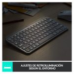 Teclado Logitech MX Keys Mini, diseño compacto, teclas retroiluminadas y conexión inalámbrica, SKU 920-010490