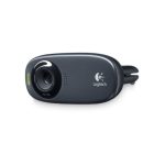 Logitech HD Webcam C310 con resolución de 1280 x 720 píxeles, 5 MP y conexión USB en color negro. SKU 960-000637