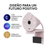 Imagen de la webcam Logitech Brio 300 con resolución 4K, modelo 960-001448, ideal para videoconferencias.