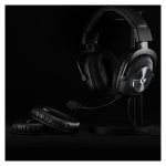 Auriculares y casco Logitech G modelo 981-000818, diseño de diadema, alámbricos, ideales para juegos, color negro.