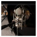 Micrófono de estudio Blue Microphones modelo mouse en color negro, ideal para grabaciones profesionales, SKU 988-000168