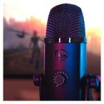 Micrófono de superficie Logitech G Yeti X en color negro, adecuado para mesas, modelo de alta sensibilidad SKU 988-000244