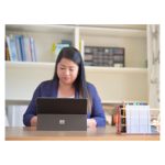 Microsoft Surface Pro 8 con procesador Intel Core i7, 512 GB de almacenamiento, pantalla de 33 cm (13 pulgadas), 16 GB de RAM, Wi-Fi 6 y Windows 11 Pro en color grafito, SKU 8PY-00018