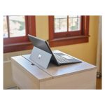 Tablet Microsoft Surface Go 3 con procesador Intel Pentium Gold, 64 GB de almacenamiento, 4 GB de RAM, pantalla de 10.5 pulgadas, Wi-Fi 6 y Windows 10 Pro (SKU: 8V8-00018)