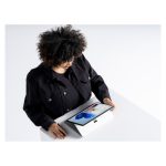 Microsoft Surface Laptop Studio AIC-00034, portátil 2-en-1, Intel Core i7-11370H, pantalla táctil de 14.4 pulgadas, 32 GB de RAM, 1 TB SSD, NVIDIA RTX A2000, Wi-Fi 6, Windows 10 Pro, platino