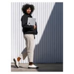 Microsoft Surface Laptop Studio híbrido 2-en-1 con procesador Intel Core i7, pantalla táctil de 14.4 pulgadas, 32 GB de RAM y 2 TB SSD, SKU AIK-00009