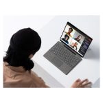 Tablet Microsoft Surface Pro 8 con procesador Intel Core i5, conexión LTE, 256 GB de almacenamiento, pantalla de 33 cm (13 pulgadas), 8 GB de RAM, Wi-Fi 6 (802.11ax) y Windows 11 Pro. SKU: EIG-00004.