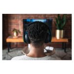 Auriculares inalámbricos Microsoft Xbox con diadema de juego, conexión USB Tipo C y Bluetooth en color negro. SKU: TLL-00002