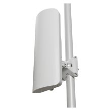 Vista frontal del Mikrotik mANTBox ax 15s Blanco con soporte para Energía sobre Ethernet (PoE). SKU: L22UGS-5HaxD2HaxD-15S