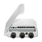 Router MikroTik modelo RB5009UPr+S+OUT, con puertos 2.5 Gigabit Ethernet y Gigabit Ethernet, color blanco, SKU RB5009UPR+S+OUT