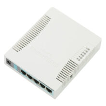 Punto de acceso inalámbrico Mikrotik RB951G-2HND con Energía sobre Ethernet (PoE), ideal para redes inalámbricas eficientes y robustas. SKU: RB951G-2HND