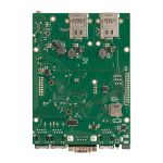 Router Mikrotik RBM33G de tres bandas en colores negro, verde y gris, SKU RBM33G.