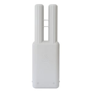 Router inalámbrico Mikrotik OmniTIK UPA-5HnD en color blanco, compatible con Energía sobre Ethernet (PoE). SKU: RBOMNITIKUPA-5HND