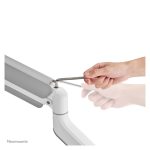 Brazo de monitor Neomounts DS70PLUS-450WH1 con resorte de gas, Topfix y capacidad para monitores de 17 a 49 pulgadas