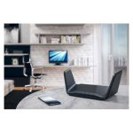 NETGEAR Nighthawk RAXE300, router inalámbrico Tribanda con bandas de 2,4 GHz y doble 5 GHz, color negro, SKU RAXE300-100EUS