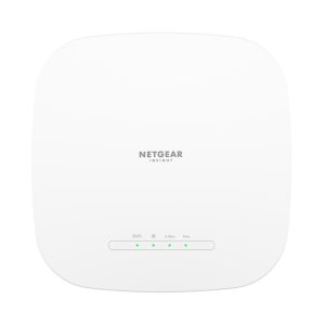 Imagen del NETGEAR WAX618, un punto de acceso inalámbrico blanco con capacidad de 2400 Mbit/s y soporte PoE, modelo WAX618-111EUS