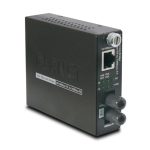 Imagen mostrando el convertidor de medio PLANET FST-801, capacidad de 100 Mbit/s, tecnología de 1310 nm multimodo, color negro, SKU FST-801