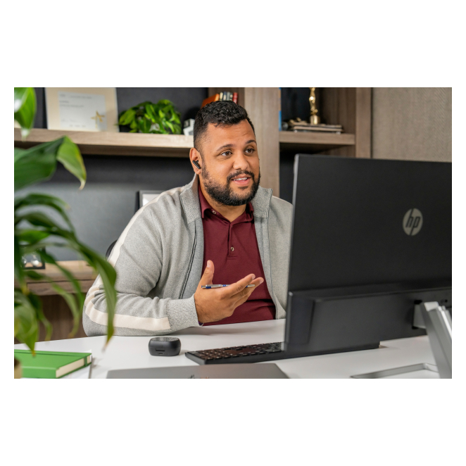 Poly Intrauriculares Voyager Free 60+ UC color Negro Carbono +Adaptador USB-A BT700 +Estuche de carga con pantalla táctil 4 Poly Intrauriculares Voyager Free 60+ UC - razones para comprar