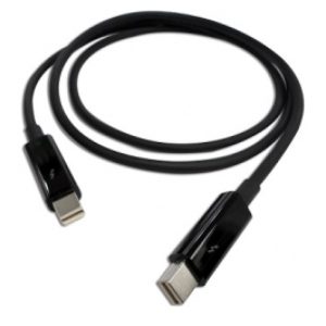 QNAP CAB-TBT10M, cable Thunderbolt de 1 metro en color negro, SKU CAB-TBT10M, ideal para conexiones de alta velocidad entre dispositivos compatibles.