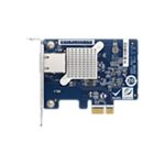 Imagen del QNAP QXG-5G1T-111C, un adaptador y tarjeta de red interna que ofrece velocidades Ethernet de hasta 5000 Mbit/s. SKU: QXG-5G1T-111C