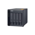 Caja para disco duro externo QNAP TL-D400S en color negro y gris; compatible con discos duros y SSD de 2.5 y 3.5 pulgadas. SKU: TL-D400S