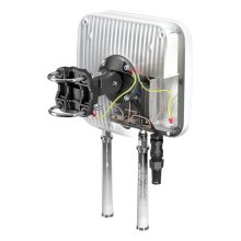 Imagen de la antena direccional QuWireless QuMax con capacidad PoE/LAN y 6 dBi, SKU A950M. Ideal para mejorar la red inalámbrica.