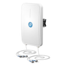 Antena direccional QuWireless QuSector 15V-35-5 con conector RP-SMA y ganancia de 15 dBi para redes inalámbricas, SKU S15V.35.5RS