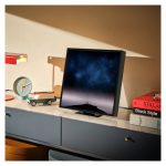 Altavoz Samsung HW-LS60D en color negro con configuración 2.0 canales, SKU HW-LS60D/ZF