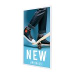 Samsung EM32DX Pantalla plana de 31.5 pulgadas para señalización digital, resolución Quad HD, conectividad Wifi, funcionamiento continuo 24/7, colores Gris y Blanco. LH32EMDIBGBXEN