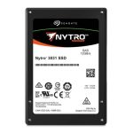 Disco duro Seagate Enterprise Nytro 3131 con capacidad de 3,84 TB, tamaño 2.5 pulgadas, interfaz SAS y tecnología 3D eTLC. SKU XS3840TE70004