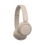 Auriculares inalámbricos Sony WH-CH520 en color crema con conectividad Bluetooth, puerto USB Tipo C para carga y diseño de diadema, SKU WHCH520C.CE7
