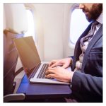 StarTech.com filtro de privacidad para portátil de 14 pulgadas, pantalla ancha 16:9, protector de pantalla mate/brillante, reducción de luz azul del 51%, SKU 14L-PRIVACY-SCREEN