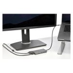 Adaptador multipuertos USB-C de StarTech.com con mini docking station para viajes con HDMI de 4K o VGA de 1080p, hub ladrón USB 3.0, PD de 100W, SD, Ethernet, audio y micrófono. SKU: DKT30CHVAUSP