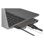 Adaptador Multipuertos USB C de StarTech.com para MacBook Pro/Air, incluye HDMI 4K, lector de tarjetas SD MicroSD, y USB 3.0 con pass-through de 100W, SKU: DKT30CMHSDPD