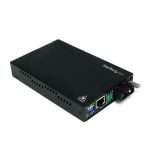 Imagen del convertidor de medios StarTech ET90110SM302, que convierte Ethernet 10/100 Mbps a fibra monomodo con conector SC y alcance de 30 km.