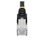 Cable de red Ethernet StarTech.com CAT6a de 0,5 metros en color negro, low smoke zero halogen (LSZH), sin pestillo, capacidad para 10GbE, frecuencia de 500MHz y PoE++ de 100W. SKU: NLBK-50C-CAT6A-PATCH