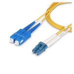 Cable de Fibra Óptica StarTech.com de LC a SC 9/125µm, OS2 Monomodo, dúplex de 3 metros con baja pérdida de inserción. SKU: SMLCSC-OS2-3M.