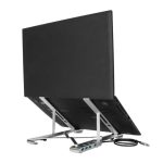 Soporte para ordenador portátil Targus modelo AWU100205GL, de color plata, compatible con equipos de hasta 15.6 pulgadas.