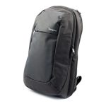Mochila Targus modelo TBB565GL para portátiles de hasta 15.6 pulgadas en colores negro y gris. SKU: TBB565GL