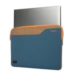 Funda para portátil Targus Pulse II EcoSmart de 16 pulgadas, diseño en azul y naranja, SKU TBS97102GL