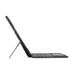 Vista frontal de la funda Targus VersaVu para tablet con teclado Bluetooth en español, color negro. SKU: THZ988ES