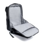 Imagen de la mochila Techair Commuter Pro en color negro y gris con capacidad para portátiles de 15.6 pulgadas, código SKU TACMB001
